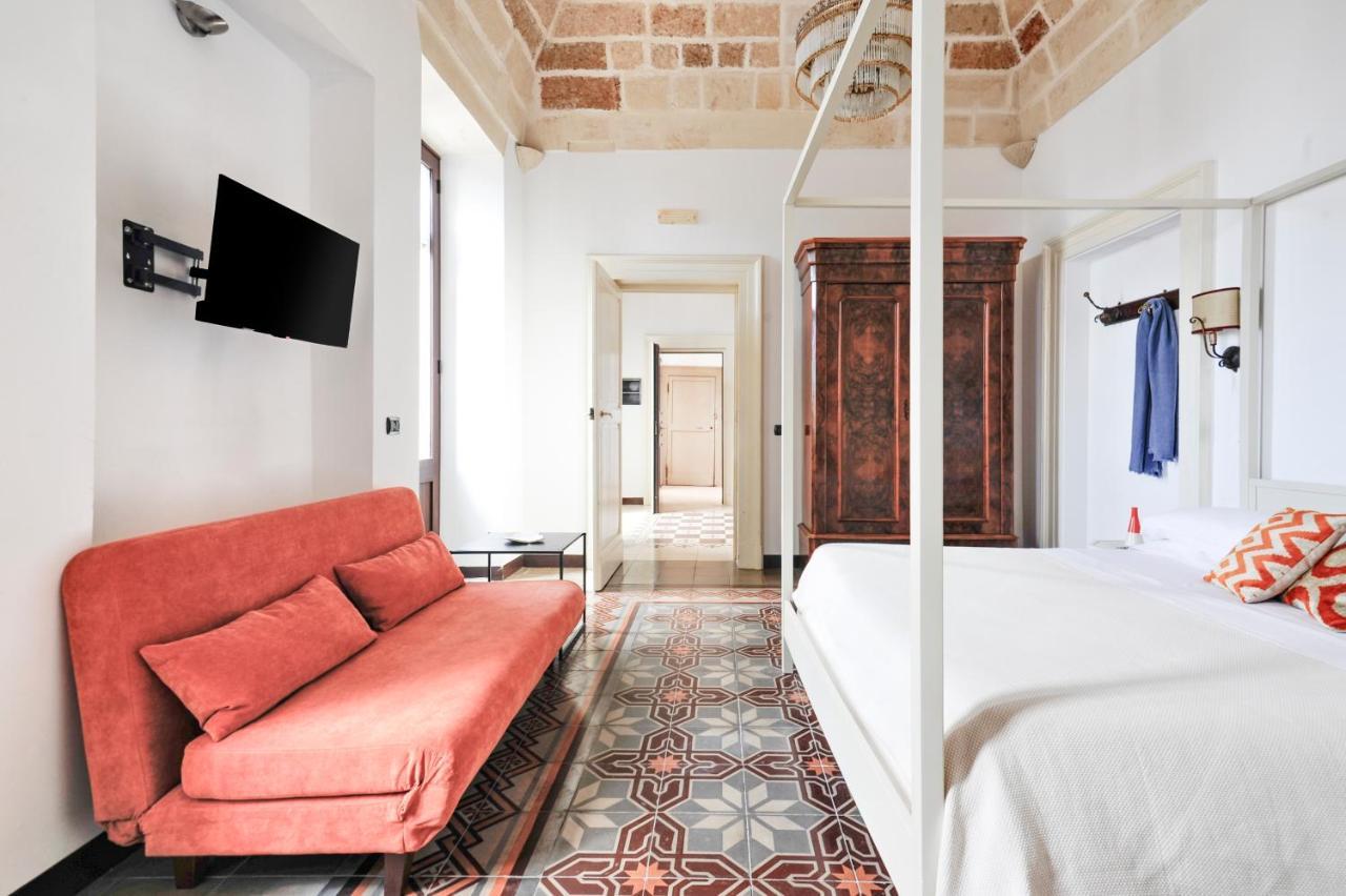 Castriota19 - Jacuzzi Room & Apartment Sit Лечче Екстер'єр фото