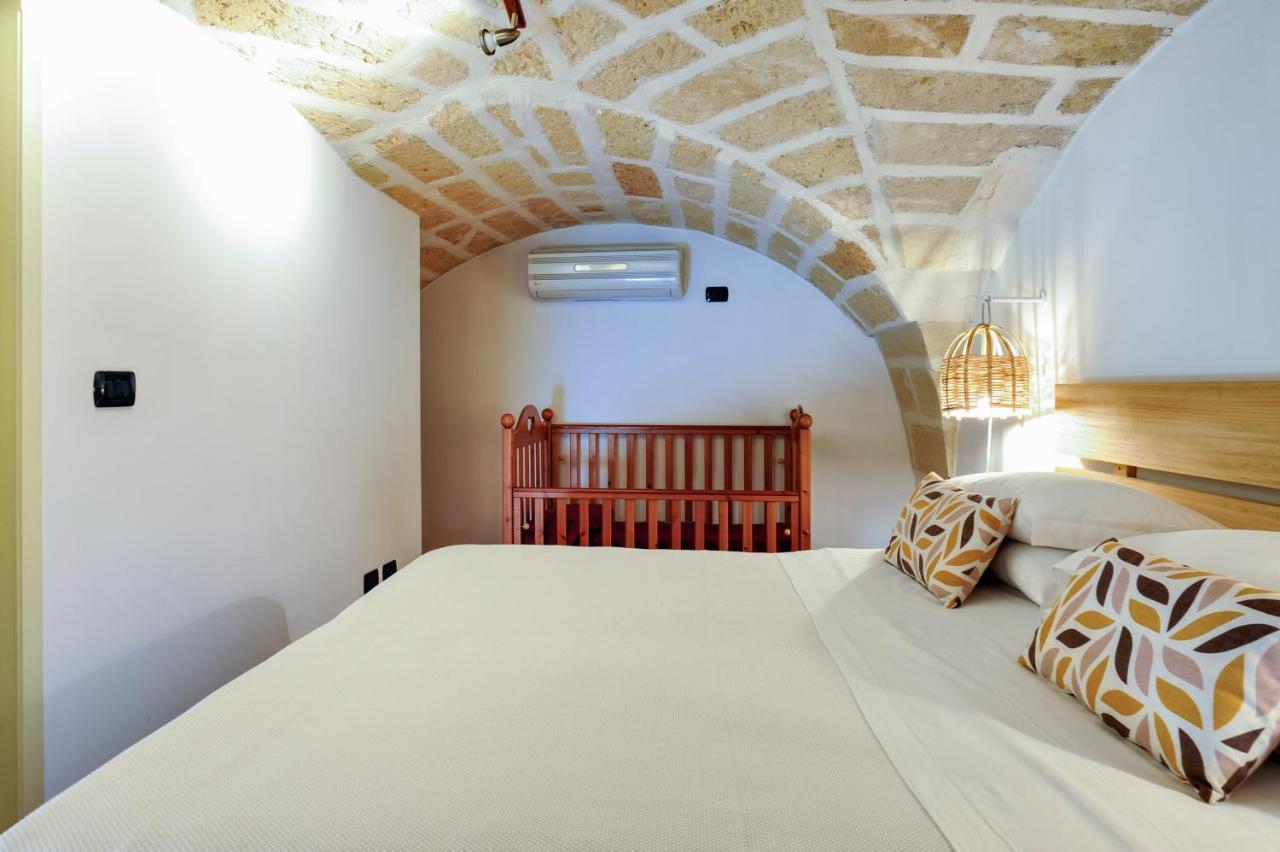 Castriota19 - Jacuzzi Room & Apartment Sit Лечче Екстер'єр фото